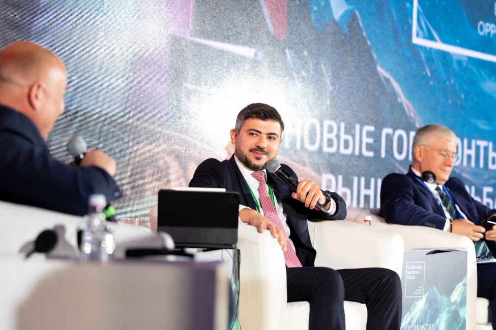 azerbaycan-merkezi-banki-ve-asa-qazaxistanda-kechirilen-beynelxalq-sigorta-forumunda-ishtirak-edib